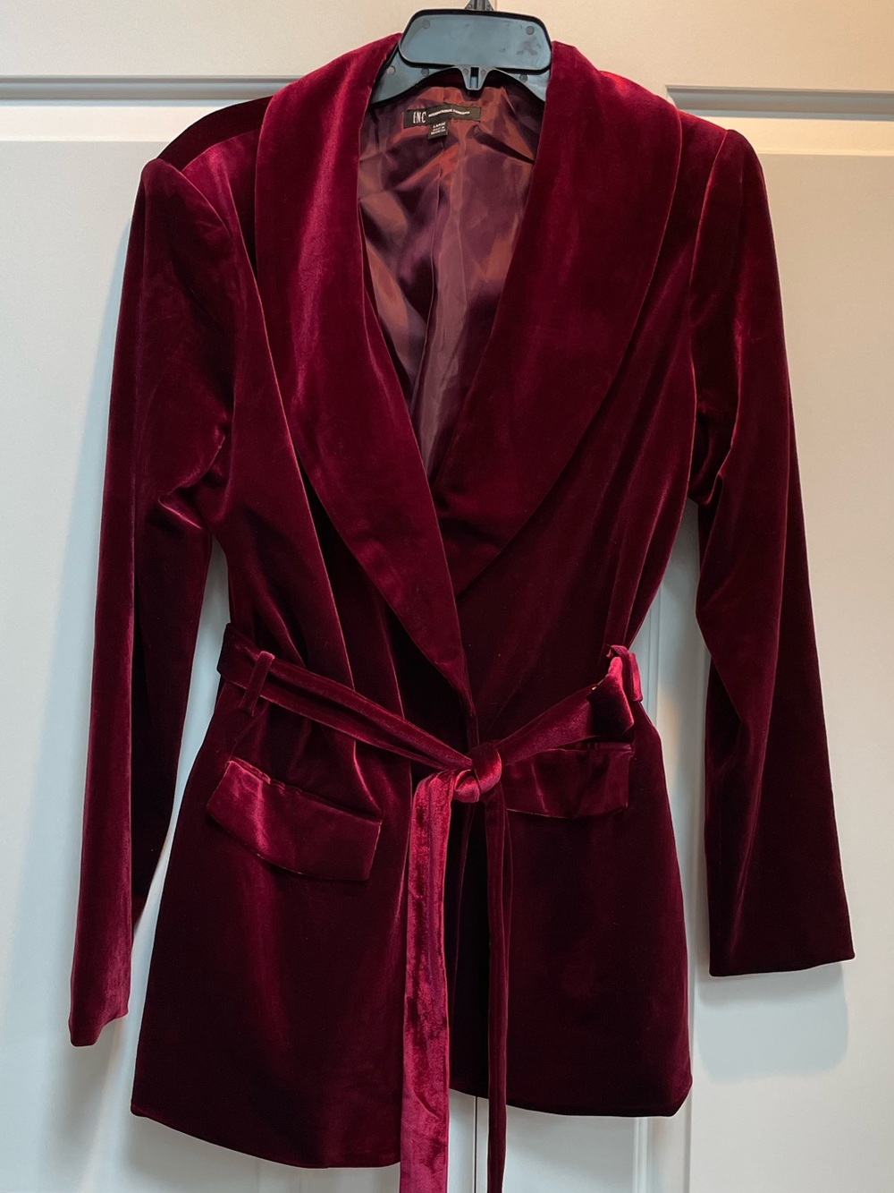 NWT INC. Cranberry Size Large Lined Velvet Tie Waist Jacket Blazer Holidays